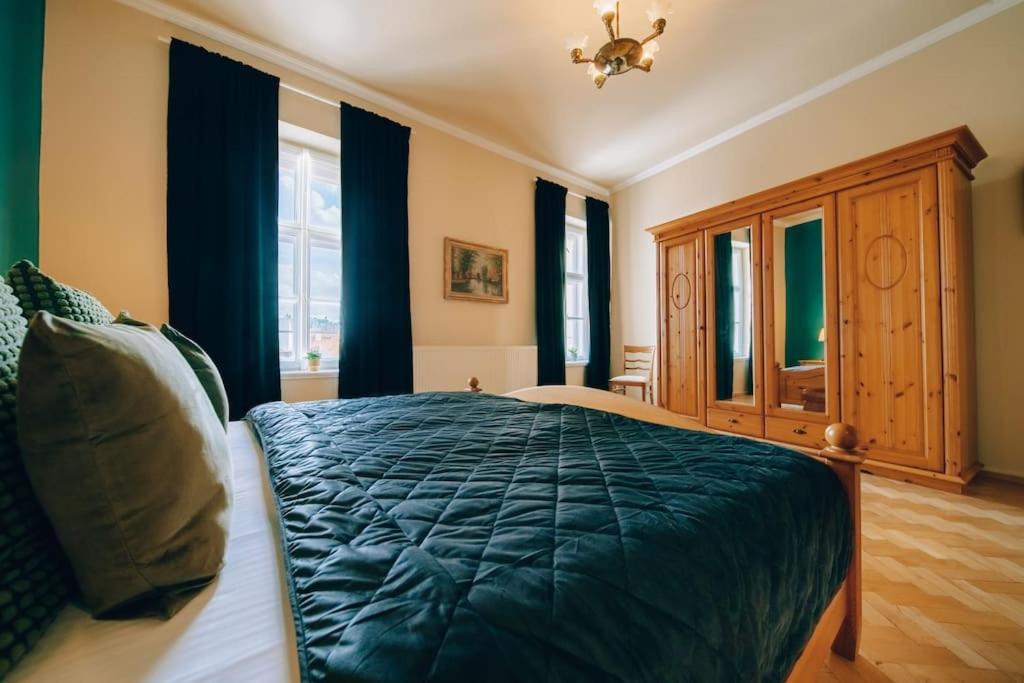 דירות Magnificent Historical Penthouse In The Heart Of פראג מראה חיצוני תמונה