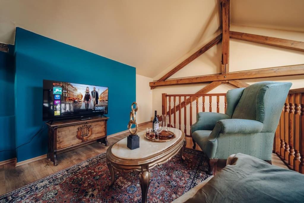 דירות Magnificent Historical Penthouse In The Heart Of פראג מראה חיצוני תמונה
